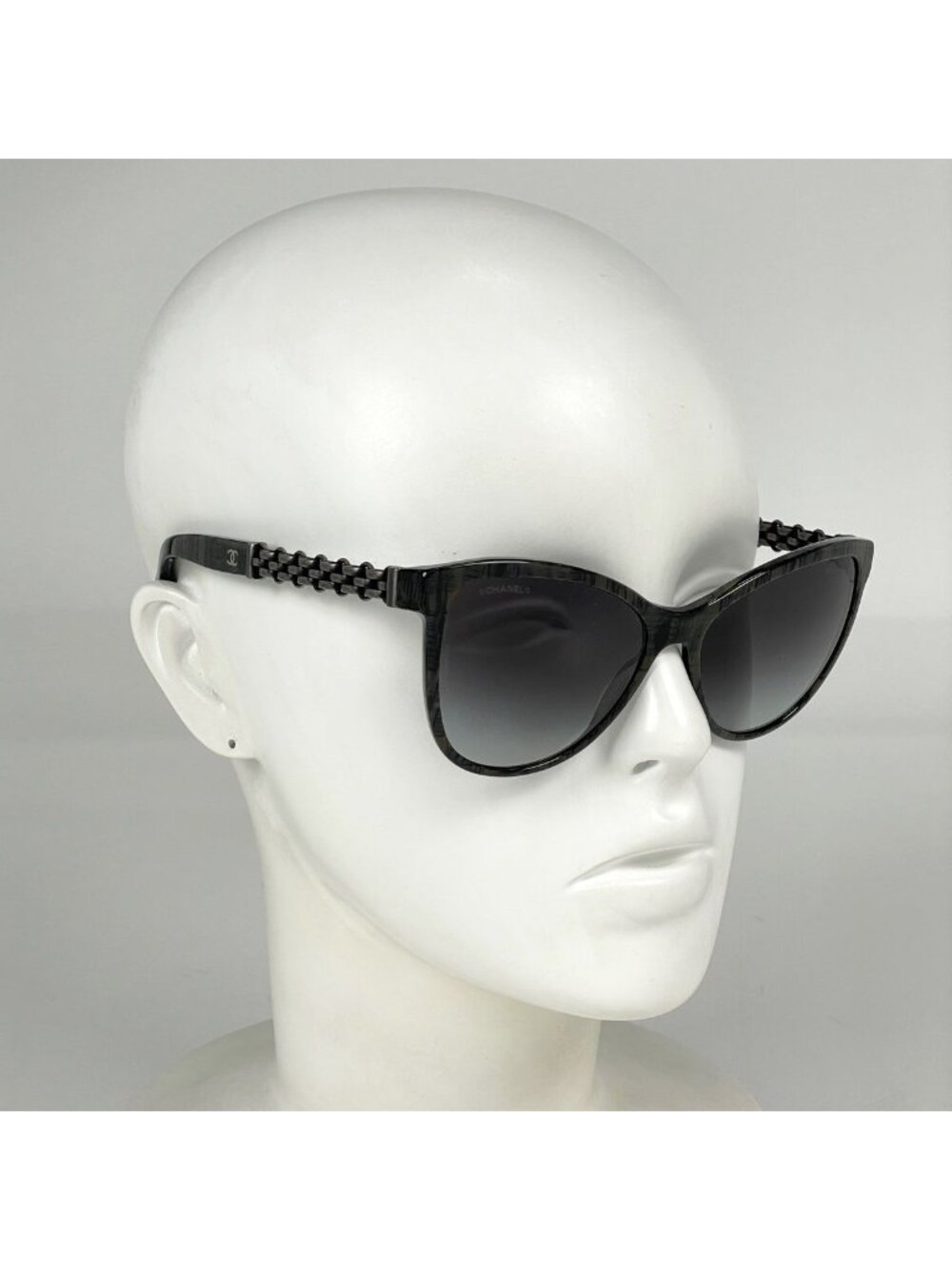 Chanel Sunglasses CC Logo Eyewear Gradient Acetate Black - Picture 6 of 7